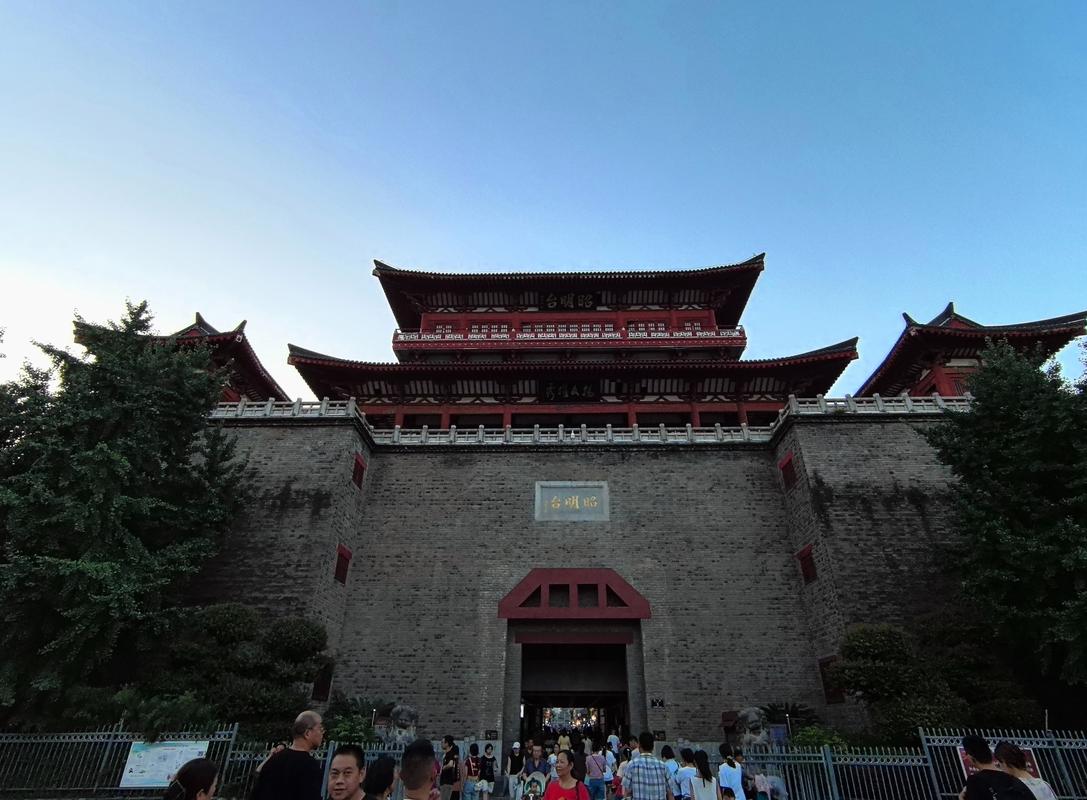 旅游景点襄阳哪里好玩的